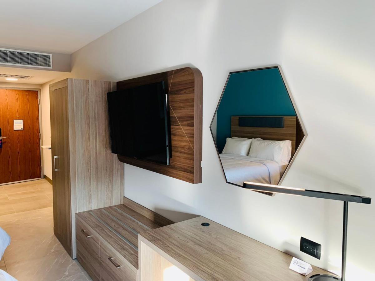 Holiday Inn Express - Guadalajara Vallarta Poniente By Ihg Zapopan Zewnętrze zdjęcie