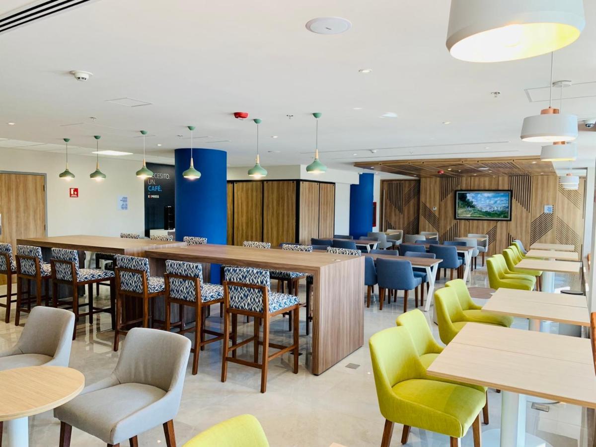 Holiday Inn Express - Guadalajara Vallarta Poniente By Ihg Zapopan Zewnętrze zdjęcie