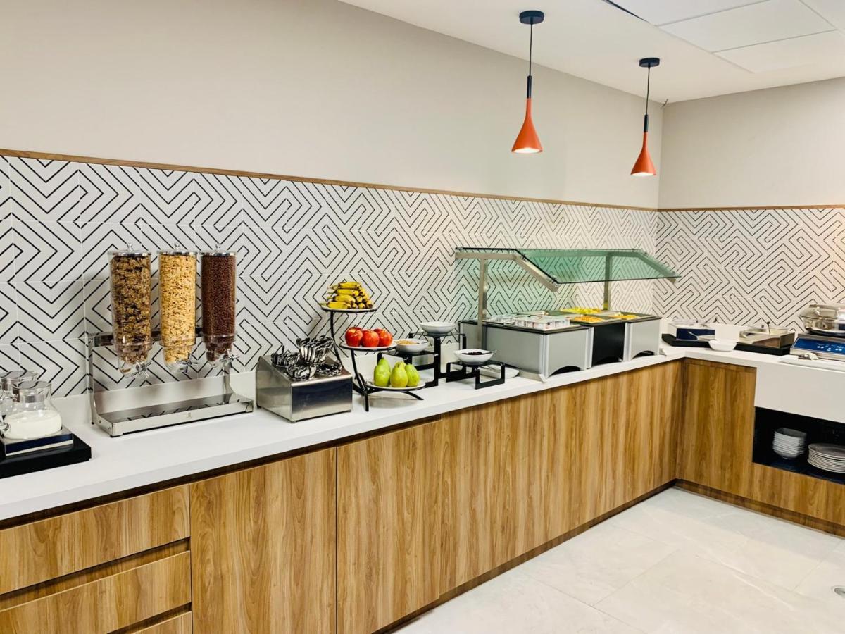 Holiday Inn Express - Guadalajara Vallarta Poniente By Ihg Zapopan Zewnętrze zdjęcie
